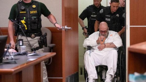 深圳股票配资门户 美国杀人犯被判死刑枪决，37年后仍活着，因他有痴呆症